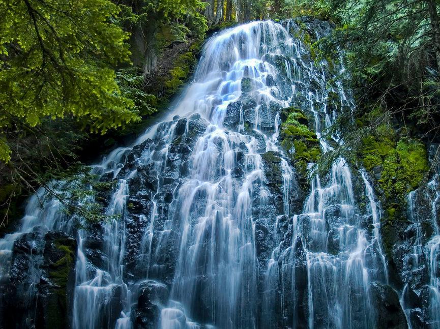 رامونا فالز یک آبشار شگفت انگیز در اورگان