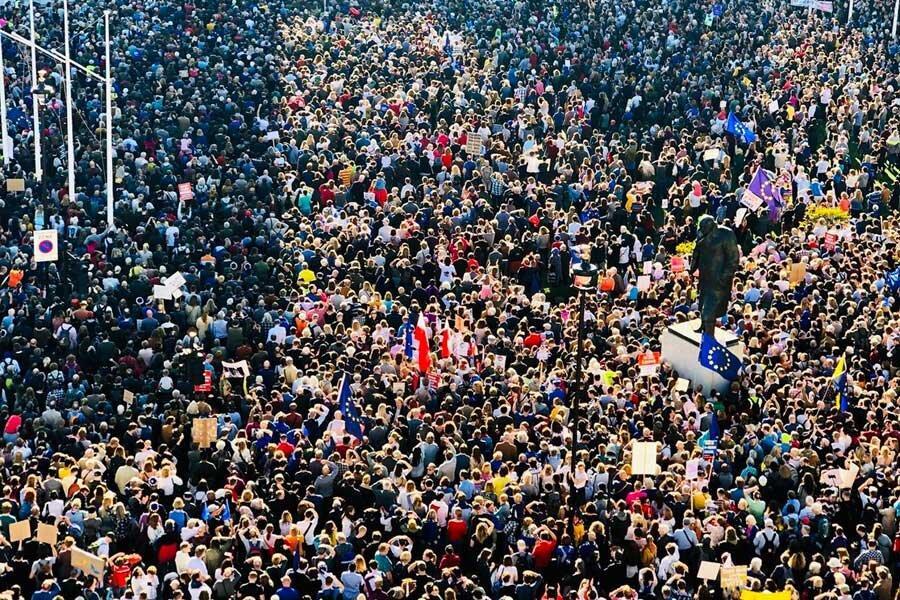 هواداران توقف برگزیت در لندن تظاهرات کردند هواداران توقف برگزیت در لندن تظاهرات کردند