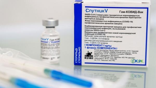 جهانپور: خروج ماهیانه 2 میلیون دوز واکسن اسپوتنیک وی از ایران صحت ندارد