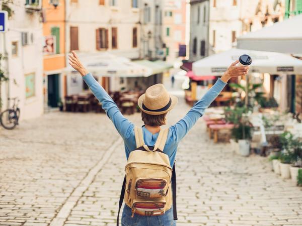 10 ویژگی مثبت که بعد از سفر کردن به دست می آورید!